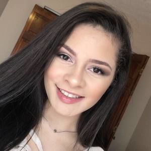 Meet your Posher, Marissa